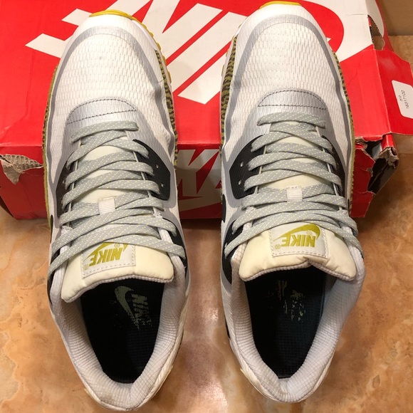 Nike Air Max 90 CMFT PRM Tape Reflective Sneakers - Picture 2 of 8